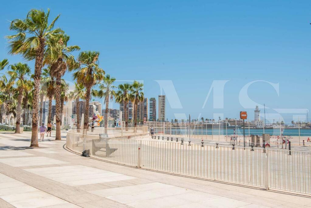 Private Terrace, Barbecue & Cathedral View By Rems Apartment Malaga Exterior photo