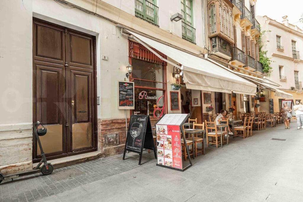 Private Terrace, Barbecue & Cathedral View By Rems Apartment Malaga Exterior photo